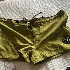 Wailoa Surf shorts
